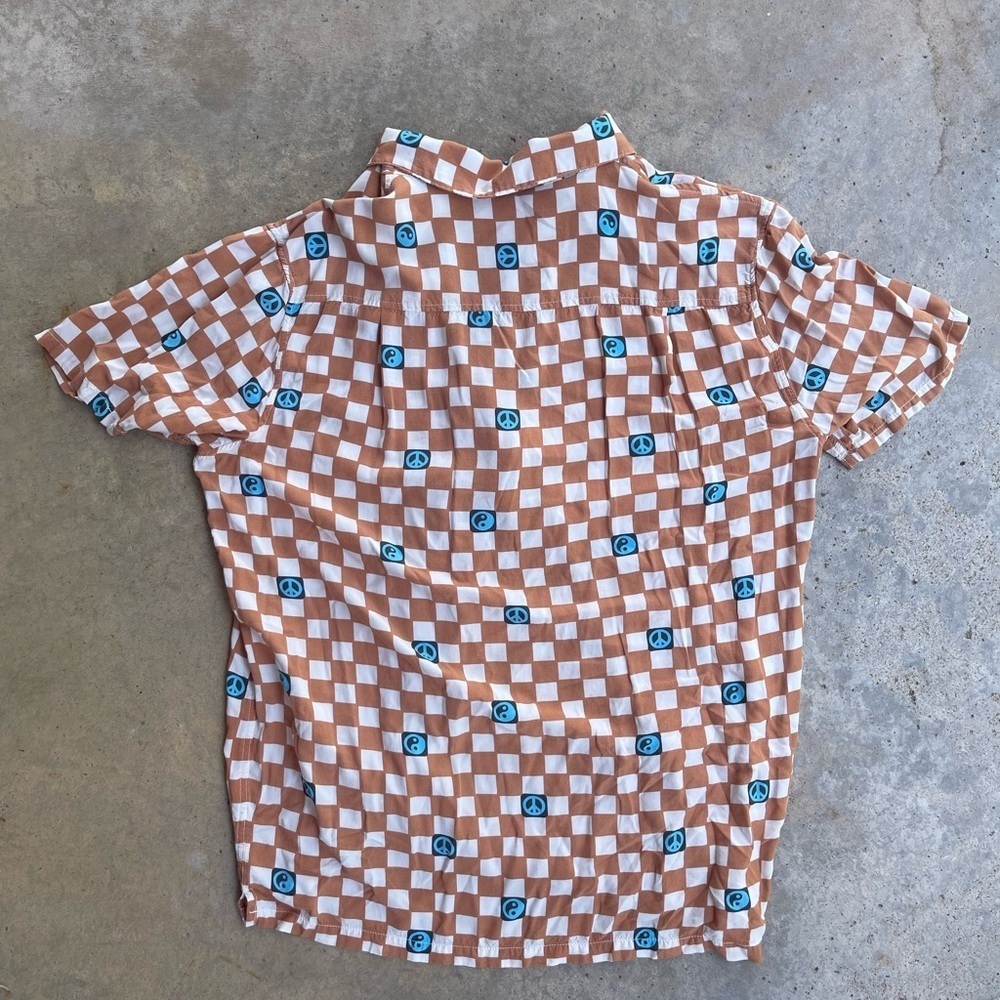 PacSun Men’s Rayon button down shirt short sleeve peace print size Medium - Picture 4 of 5